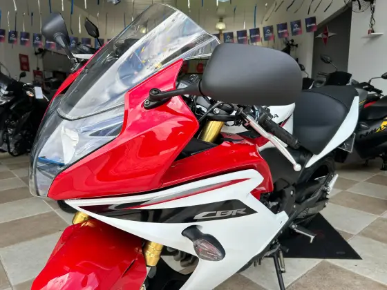 HONDA CBR 600F HONDA CBR 600F