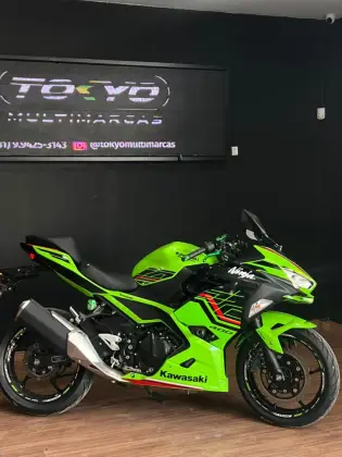 KAWASAKI NINJA 400 KRT EDITION 