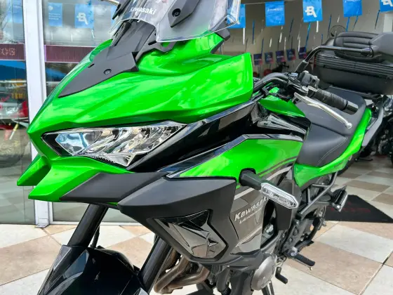 KAWASAKI VERSYS 1000 ABS KAWASAKI VERSYS 1000 ABS