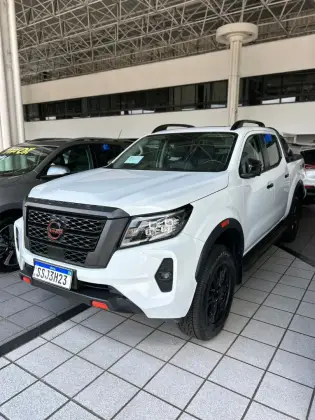 NISSAN FRONTIER 2.3 16V TURBO DIESEL PRO4X CD 4X4 AUTOMÁTICO