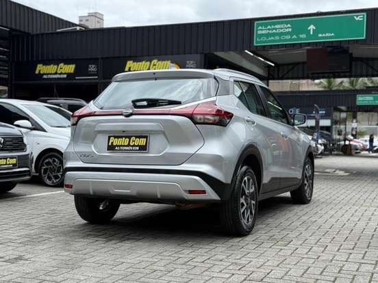 NISSAN-KICKS-2023