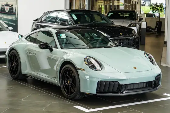 PORSCHE 911 3.6 24V H6 T-HYBRID CARRERA GTS PDK