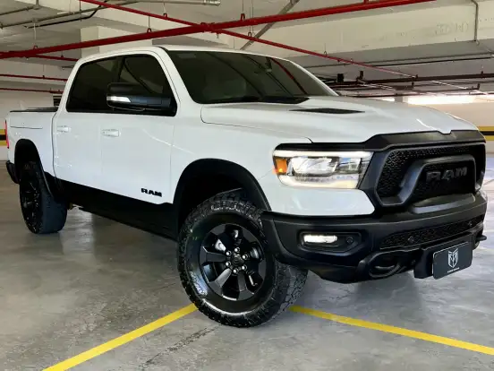RAM-1500-5.7 V8 GASOLINA REBEL CD 4X4 AUTOMÁTICO RAM-1500-2022