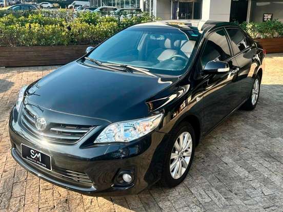 TOYOTA-COROLLA-2011