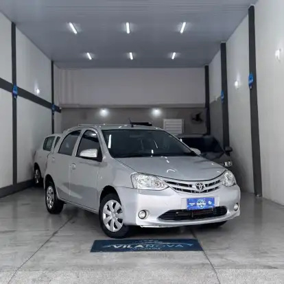 TOYOTA-ETIOS-2014