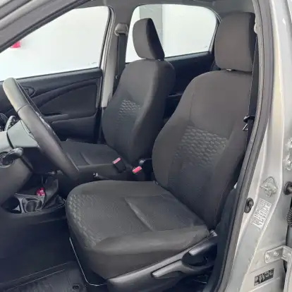 TOYOTA-ETIOS-2014