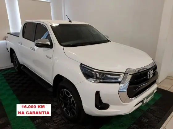 TOYOTA HILUX 2.8 D-4D TURBO DIESEL CD SRV 4X4 AUTOMÁTICO