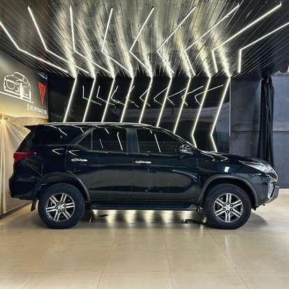 TOYOTA-HILUX SW4-2.7 SR 4X2 16V FLEX 4P AUTOMÁTICO TOYOTA-HILUX SW4-2018