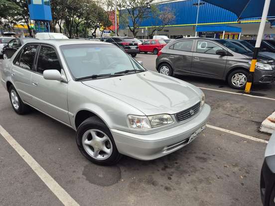 TOYOTA-COROLLA-1.8 XEI 16V GASOLINA 4P AUTOMÁTICO TOYOTA-COROLLA-2001
