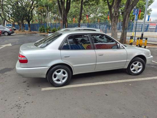 TOYOTA-COROLLA-1.8 XEI 16V GASOLINA 4P AUTOMÁTICO TOYOTA-COROLLA-2001