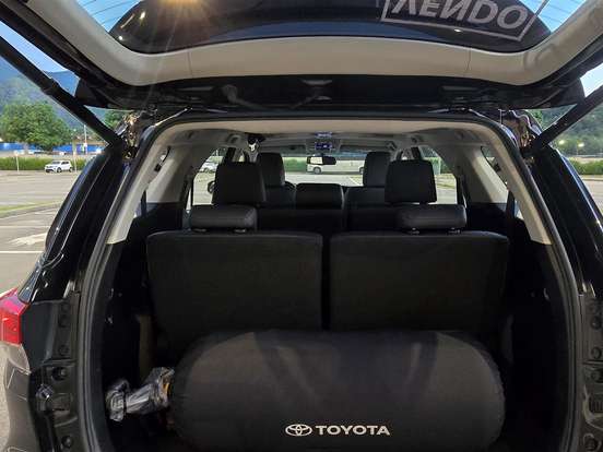TOYOTA-HILUX SW4-2.7 VVT-i FLEX SRV 7L 4X2 AUTOMÁTICO TOYOTA-HILUX SW4-2020