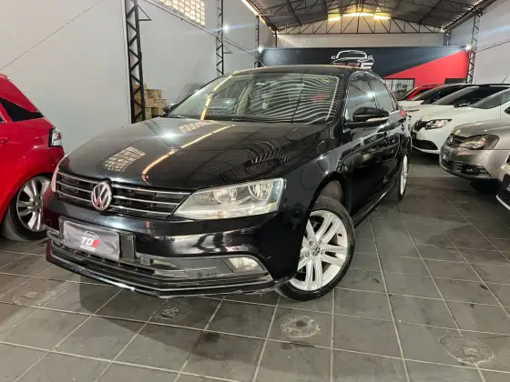 VOLKSWAGEN JETTA 2.0 TSI HIGHLINE 211CV GASOLINA 4P TIPTRONIC VOLKSWAGEN JETTA 2.0 TSI HIGHLINE 211CV GASOLINA 4P TIPTRONIC