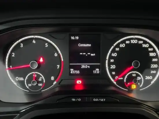 VOLKSWAGEN-POLO-2019