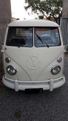 VOLKSWAGEN-KOMBI-1974