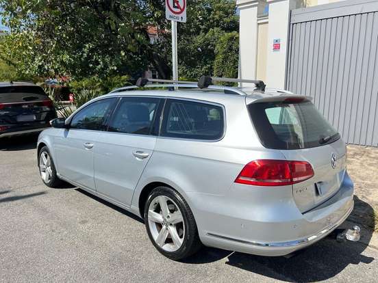 VOLKSWAGEN-PASSAT VARIANT-2012