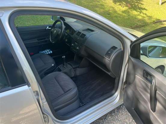 VOLKSWAGEN-POLO SEDAN-2.0 MI COMFORTLINE 8V FLEX 4P MANUAL VOLKSWAGEN-POLO SEDAN-2009