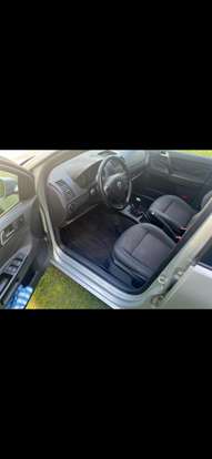 VOLKSWAGEN-POLO SEDAN-2009
