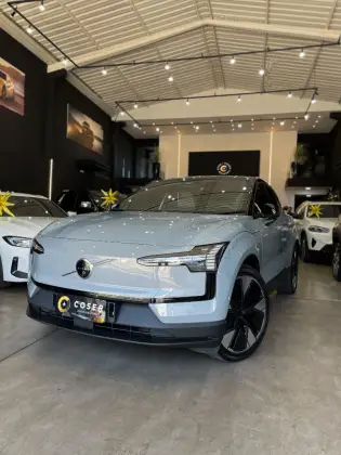 VOLVO EX30 69 KW ELÉTRICO ULTRA