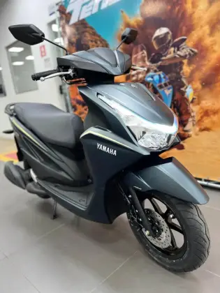 YAMAHA FLUO 125 HYBRID CONNECTED ABS YAMAHA FLUO 125 HYBRID CONNECTED ABS