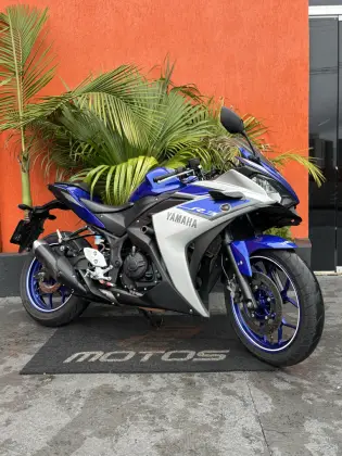 YAMAHA YZF R3 