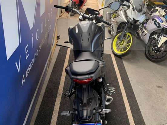 YAMAHA-MT-07 CONNECTED ABS YAMAHA-MT-07 CONNECTED ABS-2025