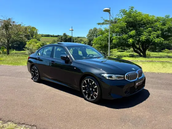 BMW 320i 2.0 16V TURBO FLEX M SPORT AUTOMÁTICO BMW 320i 2.0 16V TURBO FLEX M SPORT AUTOMÁTICO