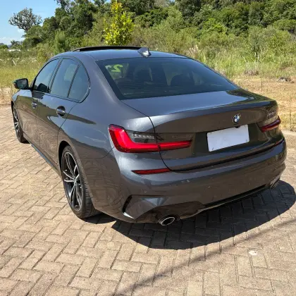BMW 320i 2.0 16V TURBO FLEX M SPORT AUTOMÁTICO BMW 320i 2.0 16V TURBO FLEX M SPORT AUTOMÁTICO