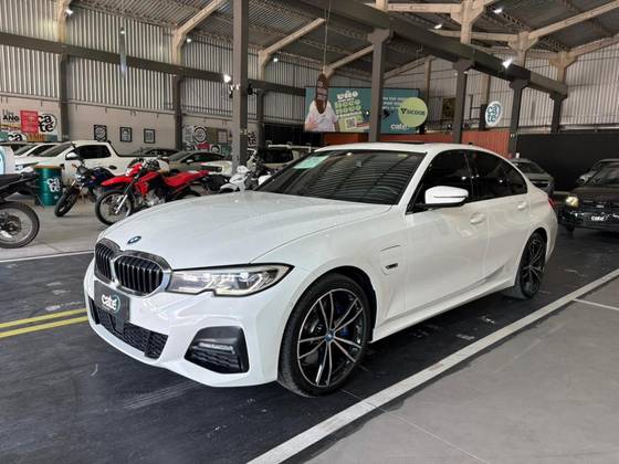 BMW 330e 2022 2.0 16V TURBO HYBRID M SPORT AUTOMATIC