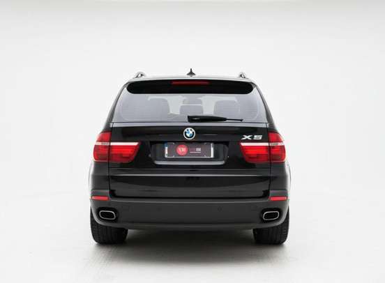 BMW-X5-2010
