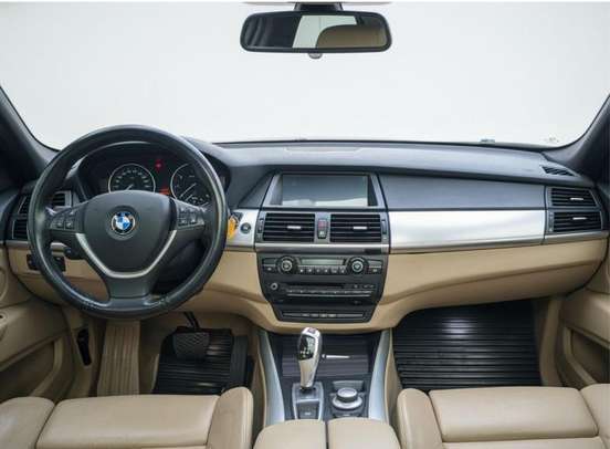 BMW-X5-2010