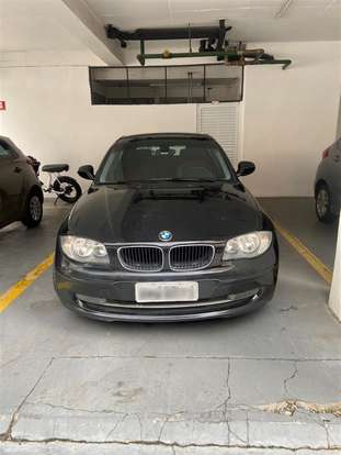 BMW-118i-2011