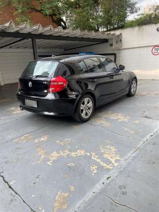 BMW-118i-2011
