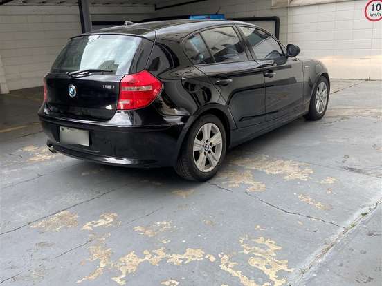 BMW-118i-1.8 UE71 16V GASOLINA 4P AUTOMÁTICO BMW-118i-2011