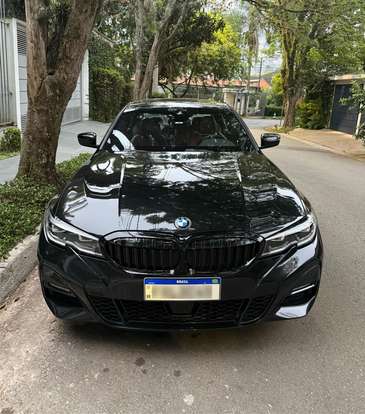 BMW-320i-2021