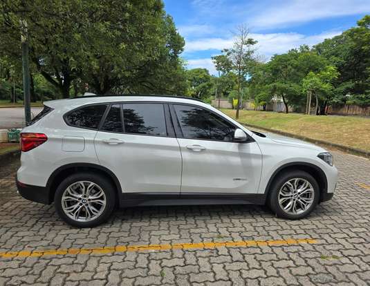 BMW-X1-2018