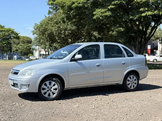 CHEVROLET CORSA 1.4 MPFI PREMIUM SEDAN 8V FLEX 4P MANUAL