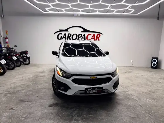 CHEVROLET ONIX 1.4 MPFI ACTIV 8V FLEX 4P AUTOMÁTICO