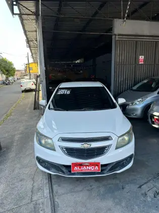 CHEVROLET PRISMA 1.4 MPFI LT 8V FLEX 4P MANUAL CHEVROLET PRISMA 1.4 MPFI LT 8V FLEX 4P MANUAL