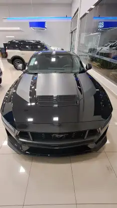 FORD-MUSTANG-2025