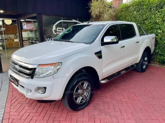 FORD RANGER 3.2 XLT 4X4 CD 20V DIESEL 4P AUTOMÁTICO