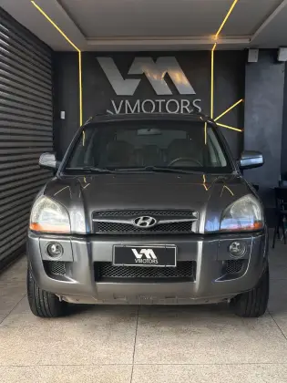HYUNDAI TUCSON 2.0 MPFI GLS BASE 16V 143CV 2WD FLEX 4P AUTOMÁTICO HYUNDAI TUCSON 2.0 MPFI GLS BASE 16V 143CV 2WD FLEX 4P AUTOMÁTICO