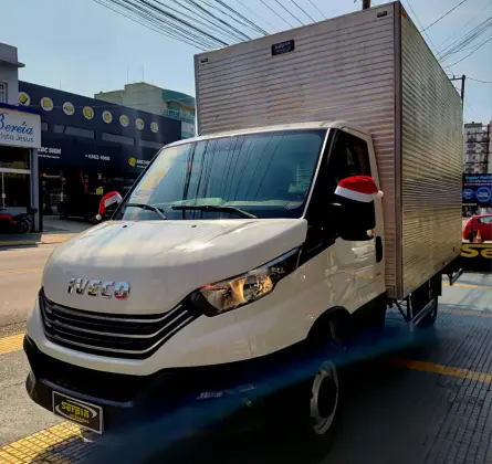IVECO DAILY 3.0 TURBO DIESEL 35-150 CHASSI CS MANUAL IVECO DAILY 3.0 TURBO DIESEL 35-150 CHASSI CS MANUAL