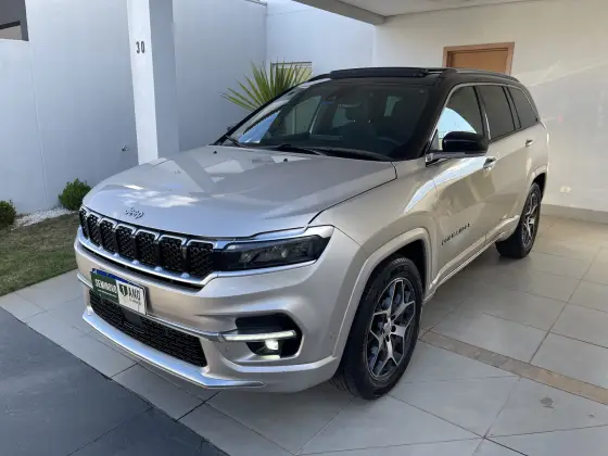JEEP COMMANDER 1.3 T270 TURBO FLEX OVERLAND AT6 JEEP COMMANDER 1.3 T270 TURBO FLEX OVERLAND AT6