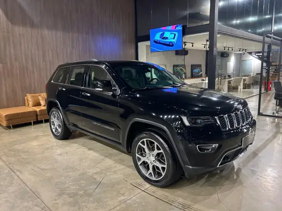 JEEP GRAND CHEROKEE 3.0 LIMITED 4X4 V6 24V TURBO DIESEL 4P AUTOMÁTICO