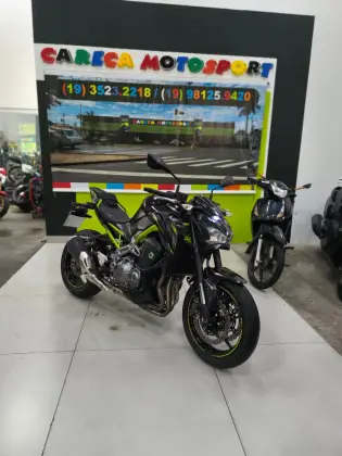 KAWASAKI Z900 KAWASAKI Z900