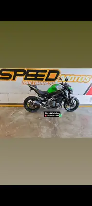 KAWASAKI Z900 KAWASAKI Z900