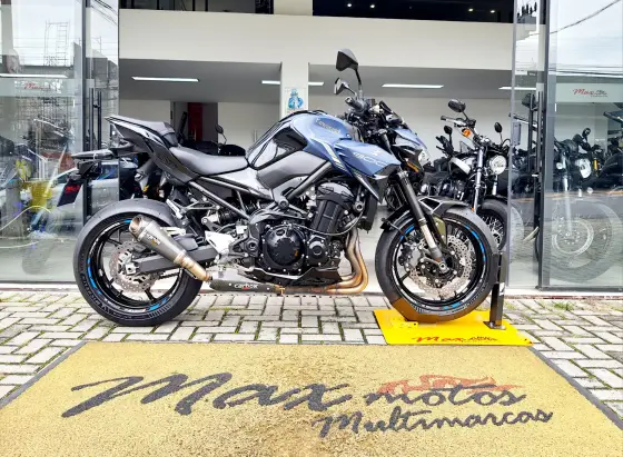 KAWASAKI Z900 