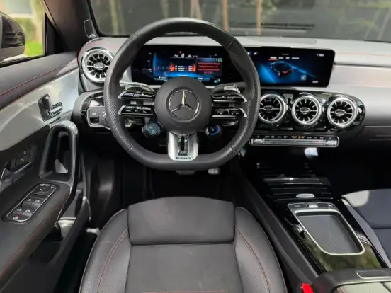 MERCEDES-BENZ-CLA 35 AMG-2025