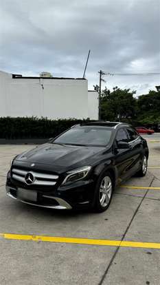 MERCEDES-BENZ-GLA 200-2014
