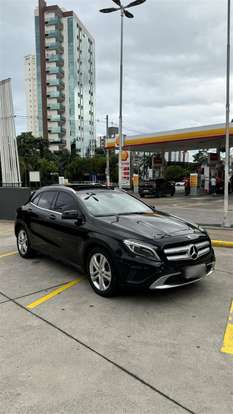 MERCEDES-BENZ-GLA 200-2014